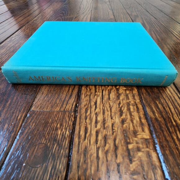 Vintage America's Knitting Book Blue How To Craft Decor Gertrude Taylor - Picture 2 of 12